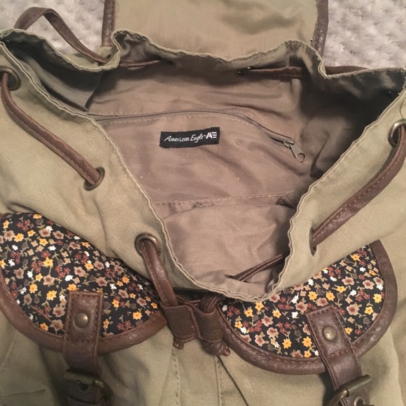 American eagle day back pack light carry bag - Picture 2 of 7